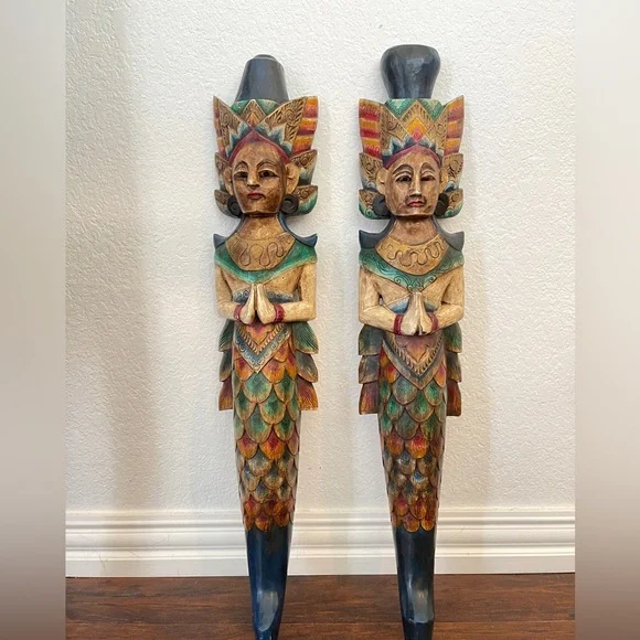 PAIR OF VINTAGE GORGEOUS VINTAGE BALINESE HINDU PAINTED WOOD STATUE FIGU…